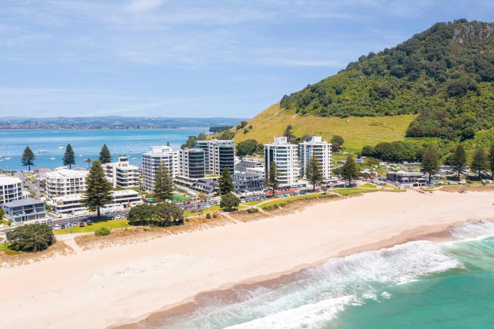 Oceanside Bliss - Absolute Beachfront - Uninterrupted Ocean Views With Pool Mount Maunganui Εξωτερικό φωτογραφία