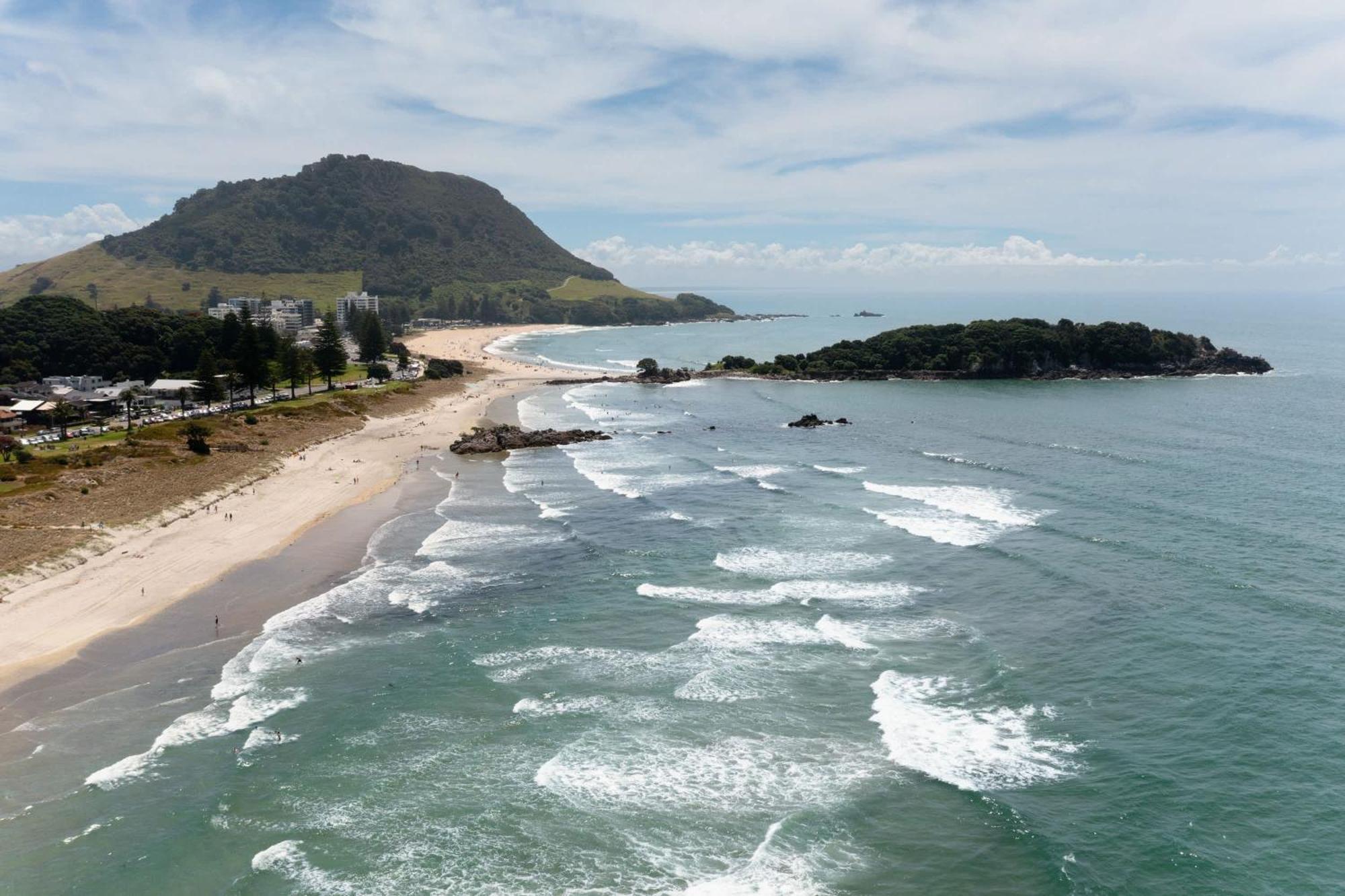 Oceanside Bliss - Absolute Beachfront - Uninterrupted Ocean Views With Pool Mount Maunganui Εξωτερικό φωτογραφία